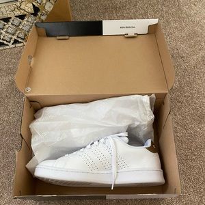 Adidas tennis shoes. Size 8 1/2